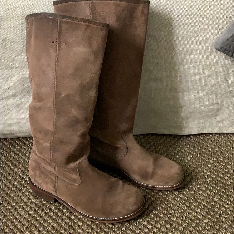 Kickers Brown Seude Boots